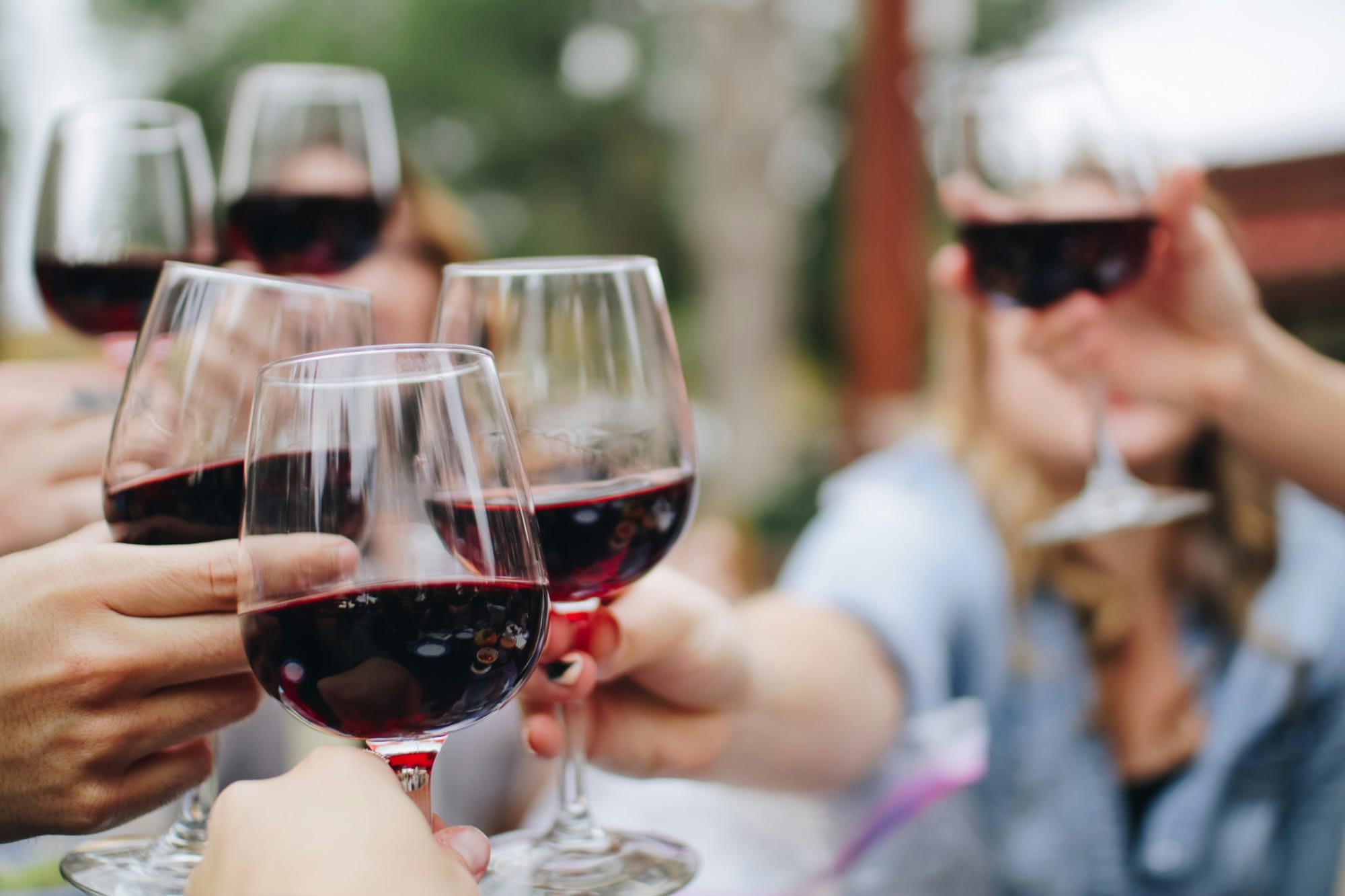 Top 5 Mistakes People Make on Wine Tours (And How to Avoid Them)